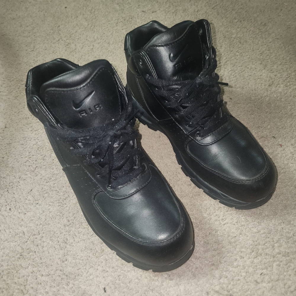 MENS BLACK ACG BOOTS
